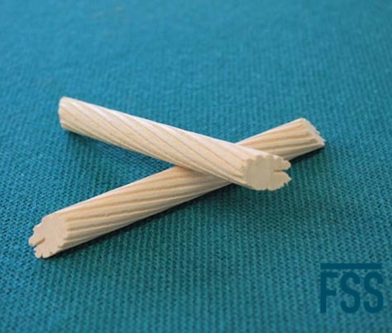 Border spiral perches (cagefronts.co.uk)-FSS